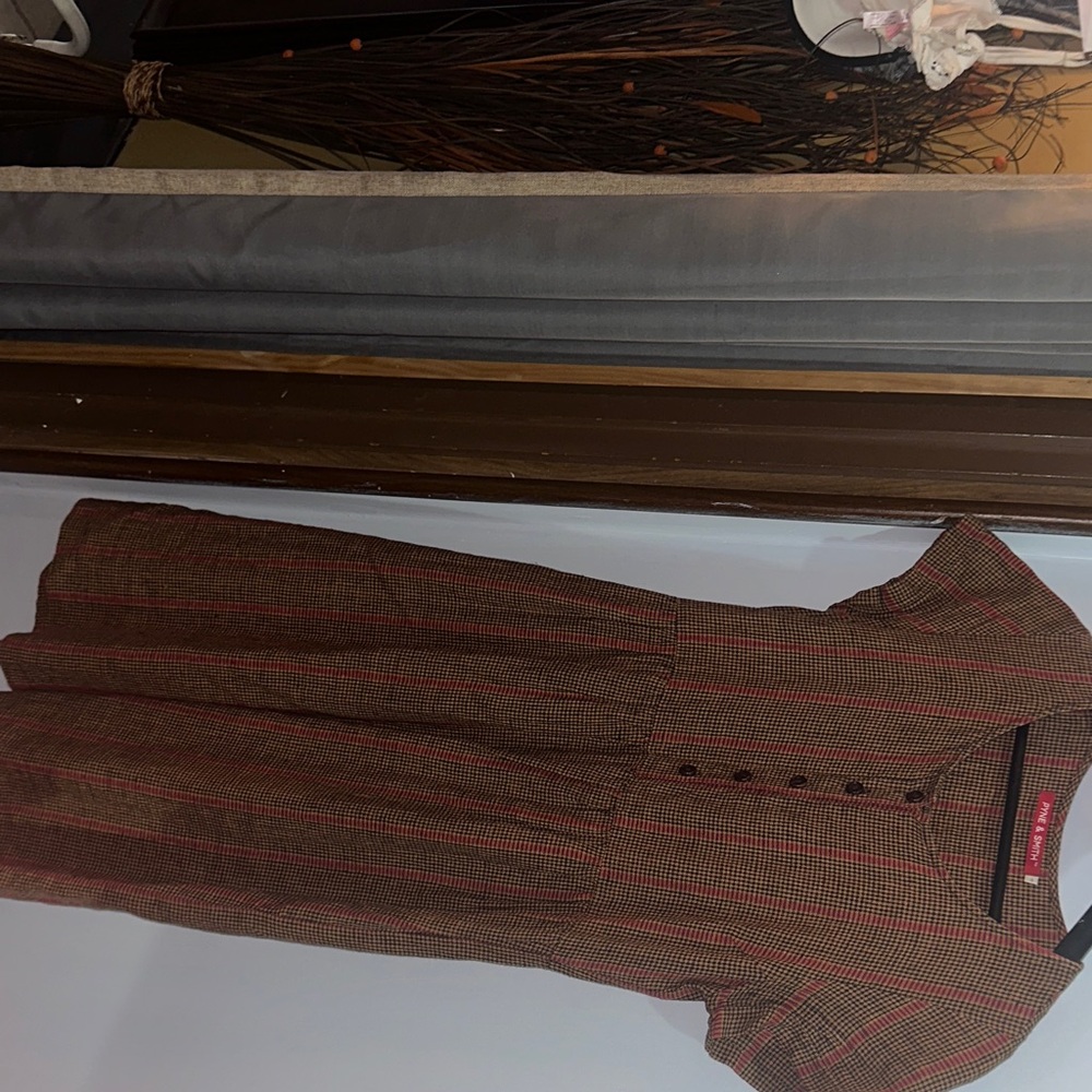 Chic Checkered Midi Dress in Brown and Red